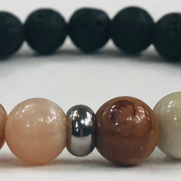 Solar Plexus Chakra Aromatherapy Bracelet - Picture 2 of 4